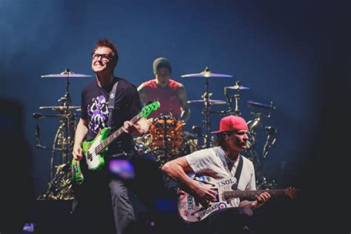 Blink-182 Live At Blossom Music Center