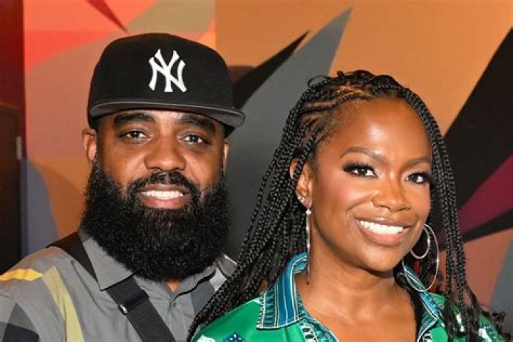 Uncover The Truth: Kandi Burruss's Height Revealed